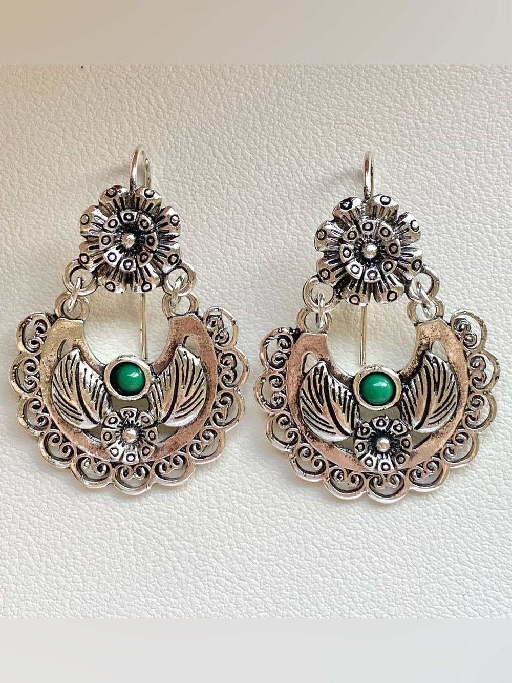 Silver earrings with green stone and ornate scrollwork - Picture 2 of 4